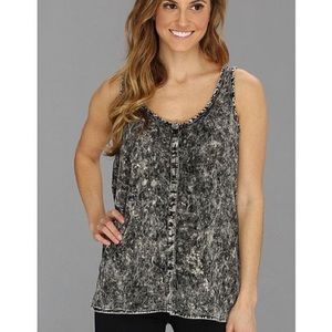 Acid wash button tank Volcom M